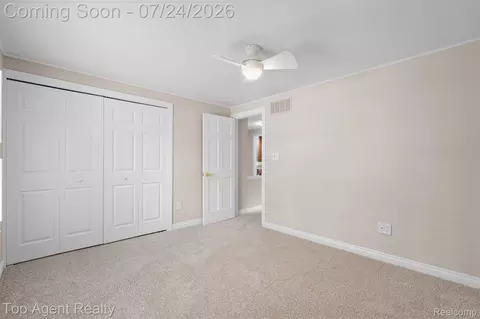 Bedroom - 5963 Cliffside Dr, Troy, MI 48085 photo 5 of 5