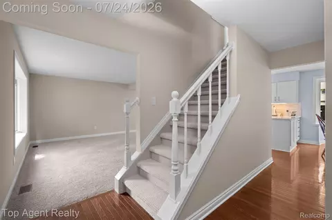 Entry Way - 5963 Cliffside Dr, Troy, MI 48085 photo 3 of 3