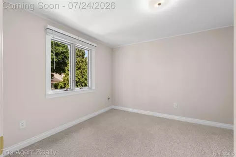 Bedroom - 5963 Cliffside Dr, Troy, MI 48085 photo 4 of 5