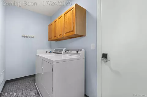 Other - 5963 Cliffside Dr, Troy, MI 48085 photo 3 of 21