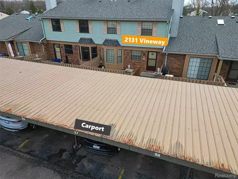 2131 Vine Way Dr #97, Canton, MI 48188