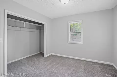 Bedroom - 2046 Lambden Rd, Flint, MI 48532 photo 1 of 3