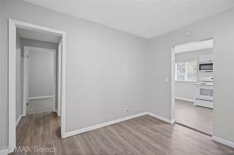 Entry Way - 2046 Lambden Rd, Flint, MI 48532 photo 3 of 3