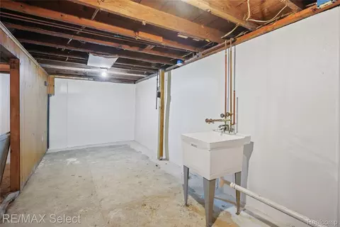 Other - 2046 Lambden Rd, Flint, MI 48532 photo 9 of 13