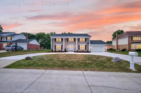 36045 Congress Ct, Farmington Hills, MI 48335