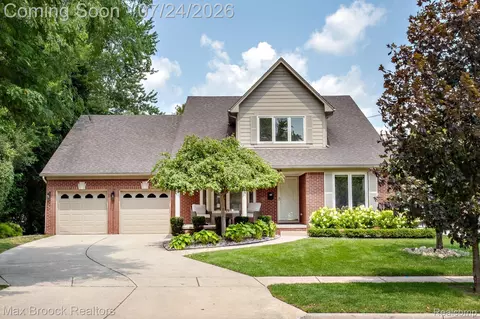 13358 Ludlow Ave, Huntington Woods, MI 48070