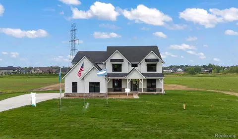 987 Buell Rd, Oakland, MI 48363