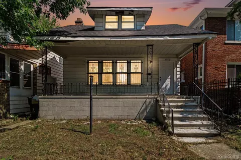 2000 Brighton St, Highland Park, MI 48203
