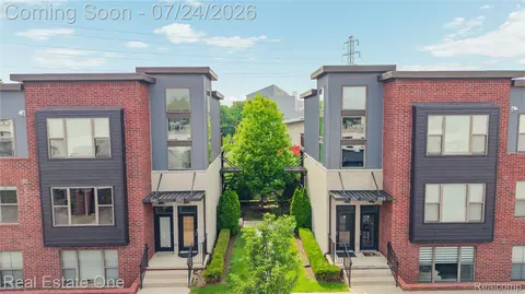 1240 S Diamond Ct #C, Royal Oak, MI 48067