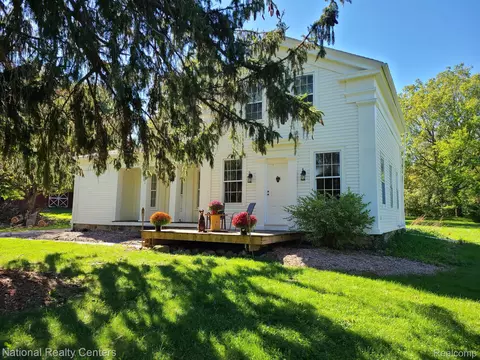 4578 Diehl Rd, Metamora, MI 48455