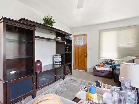 Living - 305 Renshaw Ave, Clawson, MI 48017 photo 3 of 5