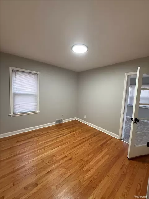 Bedroom - 6532 Jonathon St, Dearborn, MI 48126 photo 2 of 3