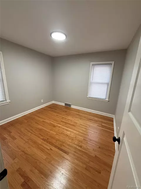 Bedroom - 6532 Jonathon St, Dearborn, MI 48126 photo 1 of 3