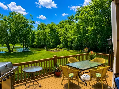Exterior - 2495 N Custer Rd N, Monroe, MI 48162 photo 6 of 13