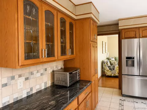 Kitchen - 2495 N Custer Rd N, Monroe, MI 48162 photo 2 of 2