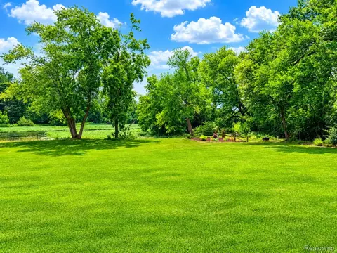 Exterior - 2495 N Custer Rd N, Monroe, MI 48162 photo 8 of 13