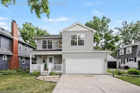 4215 Seeden St, Waterford, MI 48329