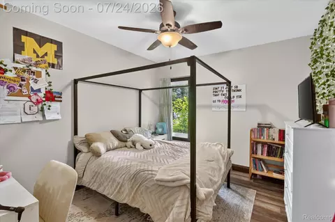Bedroom - 4915 Anglers Ln, Sage, MI 48624 photo 1 of 9