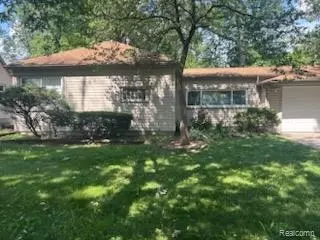 18707 Centralia, Redford, MI 48240