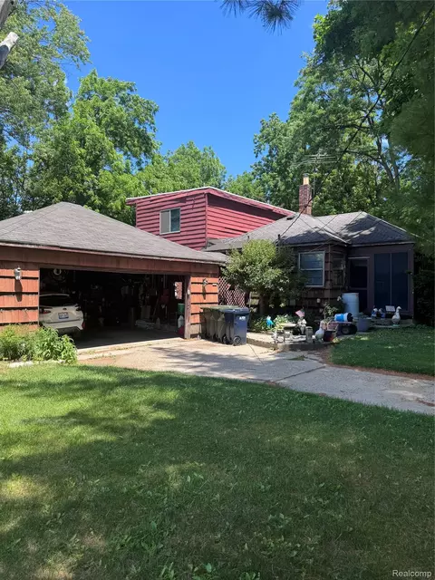 5501 Plymouth St, Sterling Heights, MI 48310