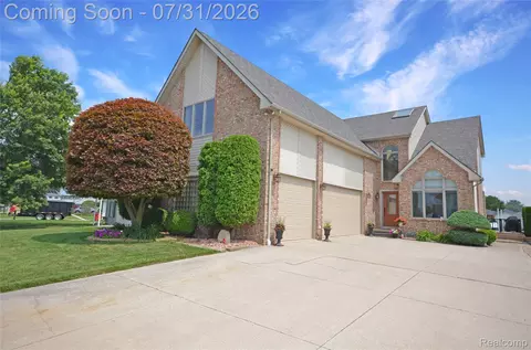 Other - 38048 Huron Pointe Dr, Harrison, MI 48045 photo 1 of 20