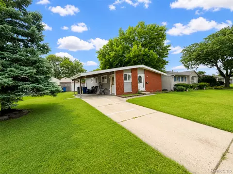 1366 Windham St, Westland, MI 48186