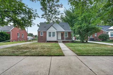 11548 Cardwell St, Livonia, MI 48150