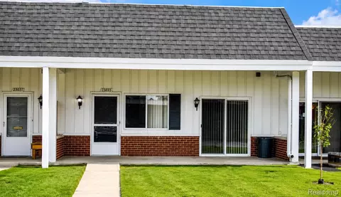 23033 Colony St, Saint Clair Shores, MI 48080