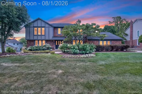 46015 Concord Dr, Plymouth, MI 48170