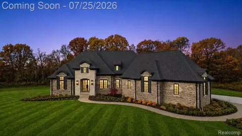 1597 Vista Dr, Oakland, MI 48363
