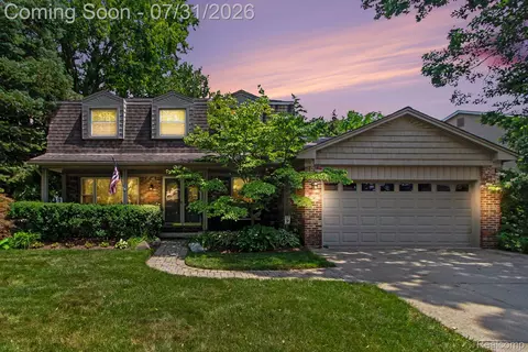 14074 Riverside St, Livonia, MI 48154