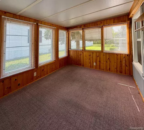 Exterior - 39 Oakridge E, Monroe, MI 48161 photo 3 of 11