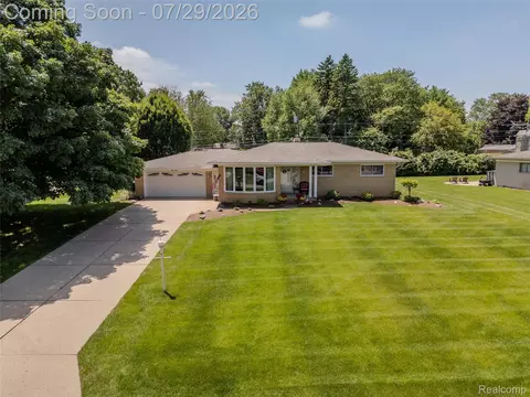 5090 Lorin, Shelby Township, MI 48316