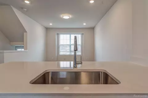 Kitchen - 49791 Lantern Way, Canton, MI 48188 photo 6 of 6