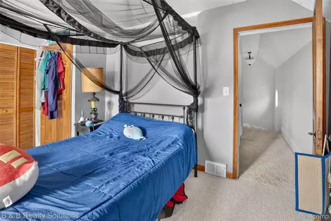 Bedroom - 307 N Cherry St, Flushing, MI 48433 photo 6 of 6