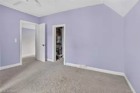 Bedroom - 307 N Cherry St, Flushing, MI 48433 photo 3 of 6