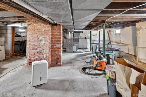 Other - 307 N Cherry St, Flushing, MI 48433 photo 4 of 7