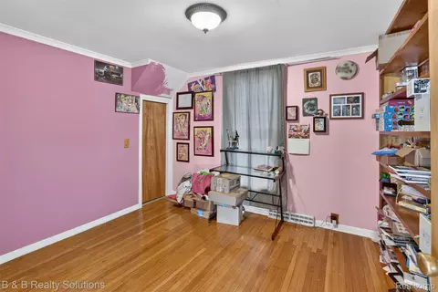 Bedroom - 307 N Cherry St, Flushing, MI 48433 photo 1 of 6