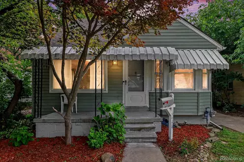 19948 Wakenden, Redford, MI 48240