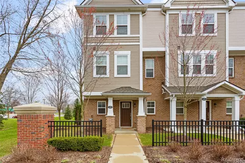 478 N Wixom Rd, Wixom, MI 48393