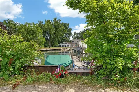 Exterior - 27108 E River Rd, Grosse Ile, MI 48138 photo 11 of 12