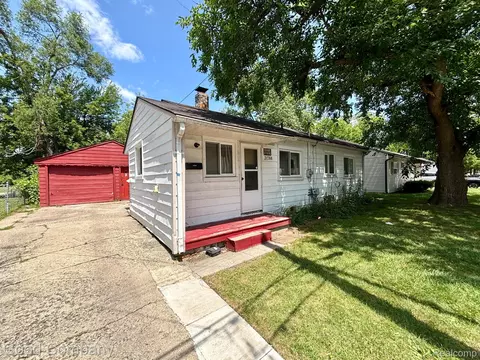 31788 Arenac Ct, Westland, MI 48186