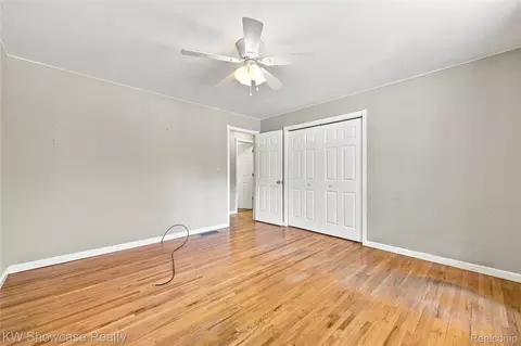 Bedroom - 11343 Eagle Rd, Springfield, MI 48350 photo 3 of 9