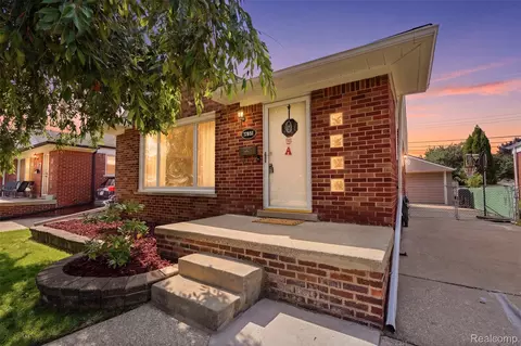 17451 Leslie Ave, Allen Park, MI 48101