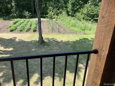 Exterior - 3395 Raspberry Ln, Munising, MI 49862 photo 5 of 7