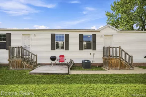 15346 Enchante, Clinton Township, MI 48038