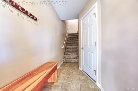 Entry Way - 2204 Knotty Pine Trl, Howell, MI 48855 photo 2 of 4
