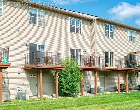 Exterior - 2204 Knotty Pine Trl, Howell, MI 48855 photo 1 of 1
