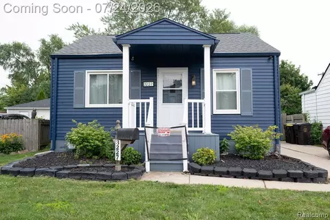 3227 Charles St, Trenton, MI 48183