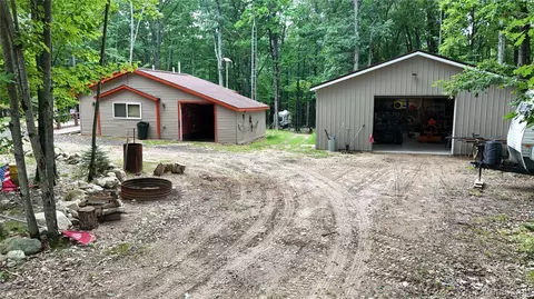 Exterior - 4522 Red Fox Run, Lincoln, MI 48622 photo 10 of 12